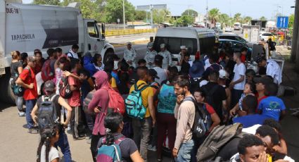 Migrantes varados en la frontera sur de México acusan bloqueo por parte de las autoridades para transitar hacia EU