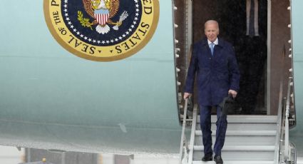 Biden llevó el maletín nuclear a Hiroshima, ciudad sobre la que EU lanzó en 1945 la bomba "Little Boy"