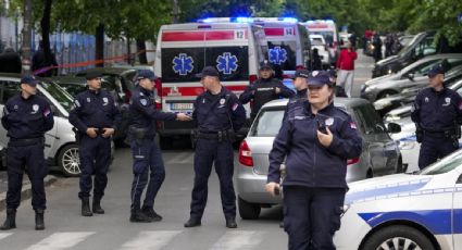Tiroteo en Serbia deja ocho muertos y 10 heridos; el agresor huyó