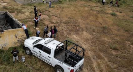Madres buscadoras de Jalisco encuentran al menos 27 bolsas con restos humanos en una fosa en Tlajomulco