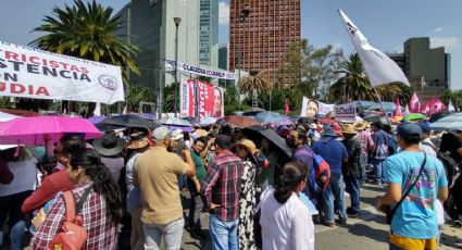 Sheinbaum hace esperar por horas a miles de personas bajo el sol previo a su último informe como jefa de Gobierno