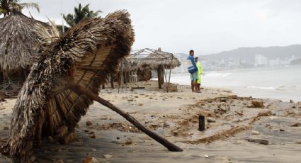 Se forma el ciclón tropical Dos E frente a las costas de Oaxaca; provocará fuertes lluvias en cinco estados