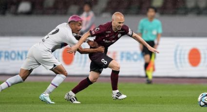 El mexicano Julián Araujo debuta con el Barcelona en el emotivo homenaje a Andrés Iniesta, quien se despidió del Vissel Kobe entre lágrimas