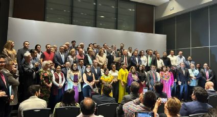 Madruguete de Ebrard a las otras "corcholatas": anuncia que dejará la SRE este lunes para buscar la candidatura presidencial de Morena