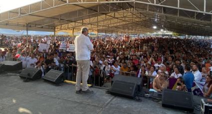 Adán Augusto hace mitin en Tlalpan con simpatizantes "prestados" por agrupación de exsubsecretario
