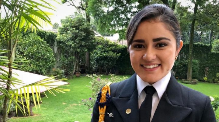 Padres de la teniente Cházaro que murió después de denunciar acoso sexual en la Marina piden a Sheinbaum y al secretario que se haga justicia