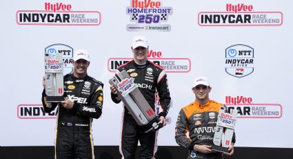 El mexicano Pato O'Ward se sube al podio de la IndyCar en la primera de dos carreras en Iowa