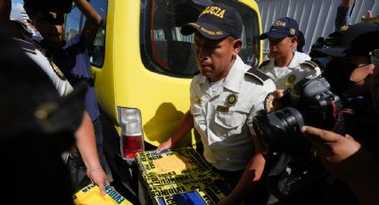 Guatemaltecos protestan en las calles para exigir que se respete la democracia en el país