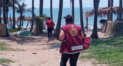 Comienza limpieza en playa de Tabasco afectada por el derrame de petróleo en la Sonda de Campeche