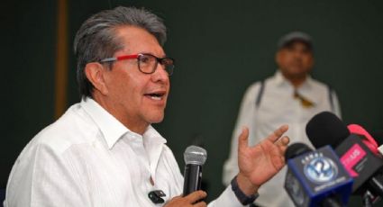 Monreal califica como excesivo el uso de espectaculares para promocionar a las otras "corcholatas"