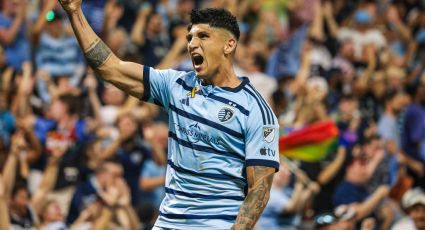 ¡Mexican power! Alan Pulido marca doblete decisivo en remontada del Sporting Kansas City