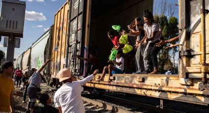 Trenes de Ferromex empiezan a reanudar su marcha tras suspensión por abordaje masivo de migrantes