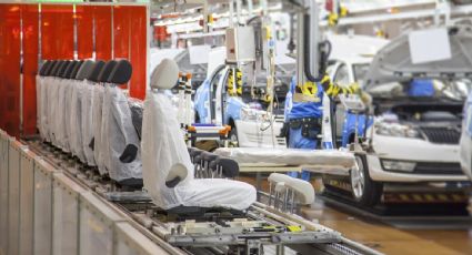 Huelga de trabajadores de la industria automotriz en EU se extiende a 20 estados