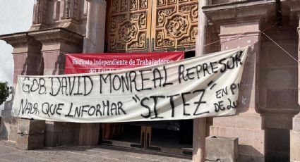 David Monreal presenta su segundo informe en Zacatecas entre protestas contra su administración