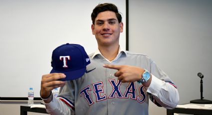 El beisbolista mexicano Ángel Arredondo, de 17 años, firma con los Rangers de Texas: “Ha valido la pena todo el sacrificio”