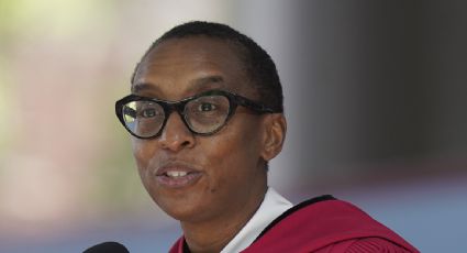 La presidenta de la Universidad de Harvard renuncia al cargo tras ser acusada de plagio