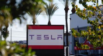 Musk deja entrever que todavía falta para que Tesla llegue a Monterrey; pide esperar a "demostrar el éxito" de gigafábrica en Texas