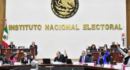 INE ordena a AMLO modificar la transcripción de un evento y a Samuel García eliminar publicación con Álvarez Máynez