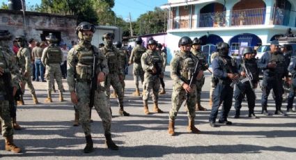 Elementos de seguridad arriban a localidad de Oaxaca tras la detención de nueve personas por protestas contra obras del Corredor Interoceánico