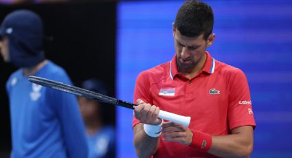 Djokovic sufre por su lesión en la muñeca, pero confía en llegar al Abierto de Australia: "Estaré bien"