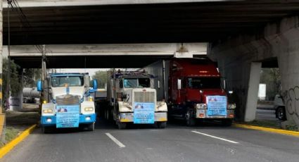 Transportistas avanzan en caravana sobre la México-Querétaro para exigir seguridad; solicitarán audiencia ante Segob