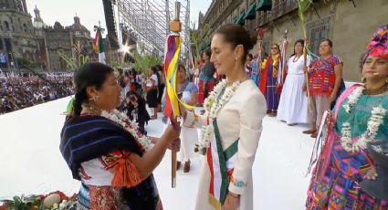 Sheinbaum inicia su gobierno con la entrega del bastón de mando durante el festejo en el Zócalo