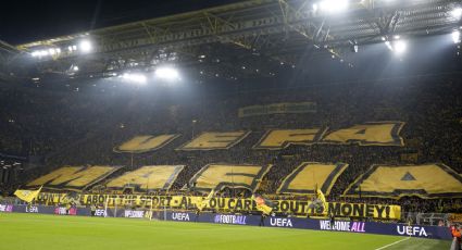 Aficionados del Borussia Dortmund critican la "mafia" de la UEFA con una pancarta gigante: "Sólo les importa el dinero"