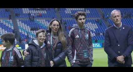 André Marín recibe homenaje póstumo previo al amistoso entre la Selección Mexicana y el Valencia