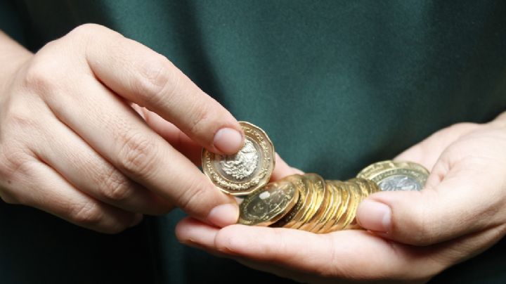 Bolsa y peso caen tras escalada de violencia por operativo contra "El Mencho"; sector aéreo, el más afectado