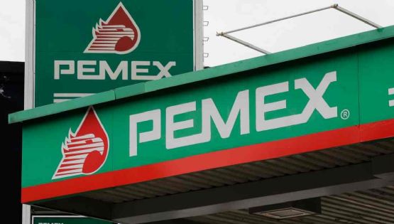 Fitch ratifica en B+ la calificación de Pemex; destaca vulnerabilidad financiera