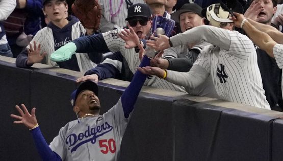 Aficionados de Yankees expulsados por interferir ante Dodgers son vetados para el Juego 5 de la Serie Mundial