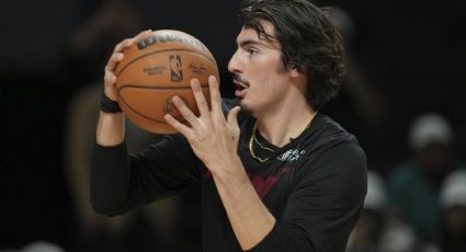 El mexicano Jaime Jaquez, alero de Miami Heat, resalta la grandeza del 'Toro' Valenzuela: “Trato de seguir su legado”