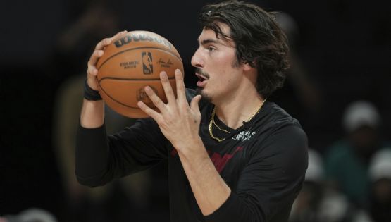 El mexicano Jaime Jaquez, alero de Miami Heat, resalta la grandeza del 'Toro' Valenzuela: “Trato de seguir su legado”