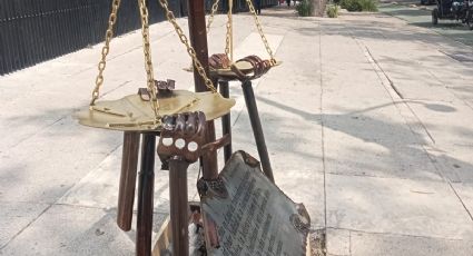 Antimonumento de los trabajadores del PJF en el Senado, recordatorio de la lucha que emprendieron contra la reforma judicial