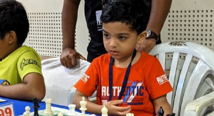 ¡Increíble! Niño de tres años se convierte en el jugador más pequeño en entrar en el ranking mundial de la Federación Internacional de Ajedrez