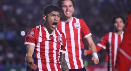 ¡Con gol de Gael García Bernal! Tapatío aprovecha 'oso' del portero de Celaya y pega primero en la Final de la Liga de Expansión MX