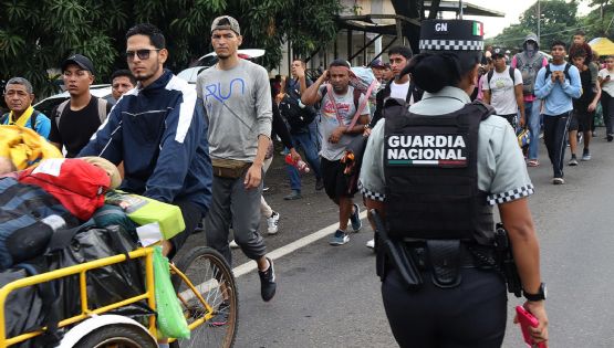 Caravana migrante parte de Tapachula hacia EU; buscan llegar antes de la presidencia de Trump para evitar restricciones