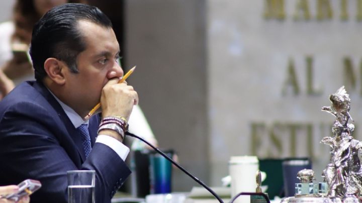 Como alumno, presidente de la Cámara de Diputados propone mantener la Escuela Judicial Electoral; 96 diputados y asesores cursan la maestría