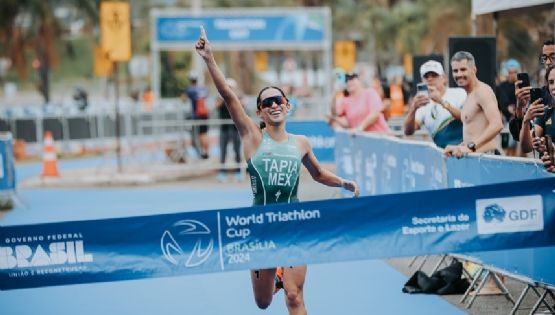 ¡Se acostumbra a ganar! La mexicana Rosa María Tapia conquista oro en la Copa del Mundo de Triatlón en Brasilia