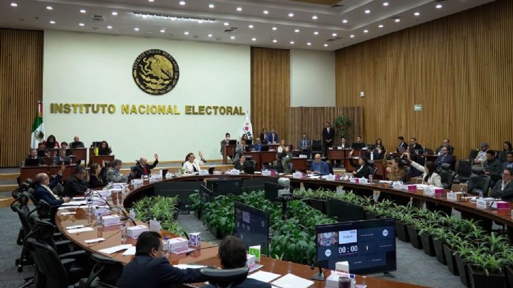 Boletas sin papel moneda, centros de votación lejanos, sin conteo rápido: así proyecta el INE la primera elección judicial tras tijerazo presupuestal