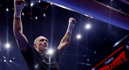 El ucraniano Oleksandr Usyk derrota nuevamente a Tyson Fury y conserva sus títulos de peso pesado en el boxeo