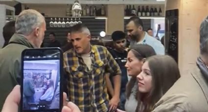 Familia real española visita por sorpresa uno de los pueblos afectados por las inundaciones de la DANA