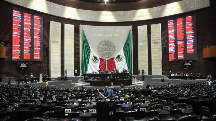 Diputados de la 4T han aprobado 32 leyes y decretos, la mayoría de Palacio Nacional; la “Ley silla” de Monreal, única iniciativa de Morena en ese paquete legislativo