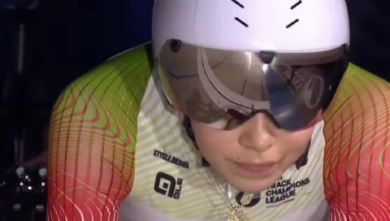 La ciclista mexicana Yareli Acevedo derrota en su casa a la multicampeona británica Katie Archibald en vibrante duelo