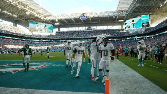 ¡Siguen con vida! Los Dolphins aún suspiran por los playoffs tras vencer a los Jets en tiempo extra