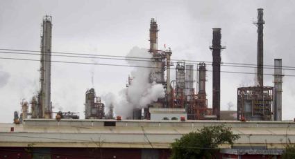 Otorgan amparo a Pemex para evitar el cierre de la refinería de Cadereyta por contaminación excesiva en Nuevo León