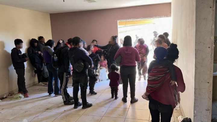 Rescatan a 101 migrantes que se encontraban en una casa abandonada en Sonora