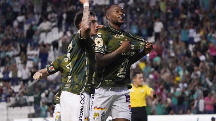 ¡Milagroso! El León araña el triunfo con gol de último minuto ante el San Luis pese a jugar con 10 hombres