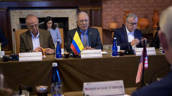 Congresistas de Estados Unidos visitan Colombia para abordar las políticas contra las drogas