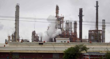 Emiten alerta por mala calidad del aire en Monterrey: gobierno de NL responsabiliza a la refinería de Cadereyta